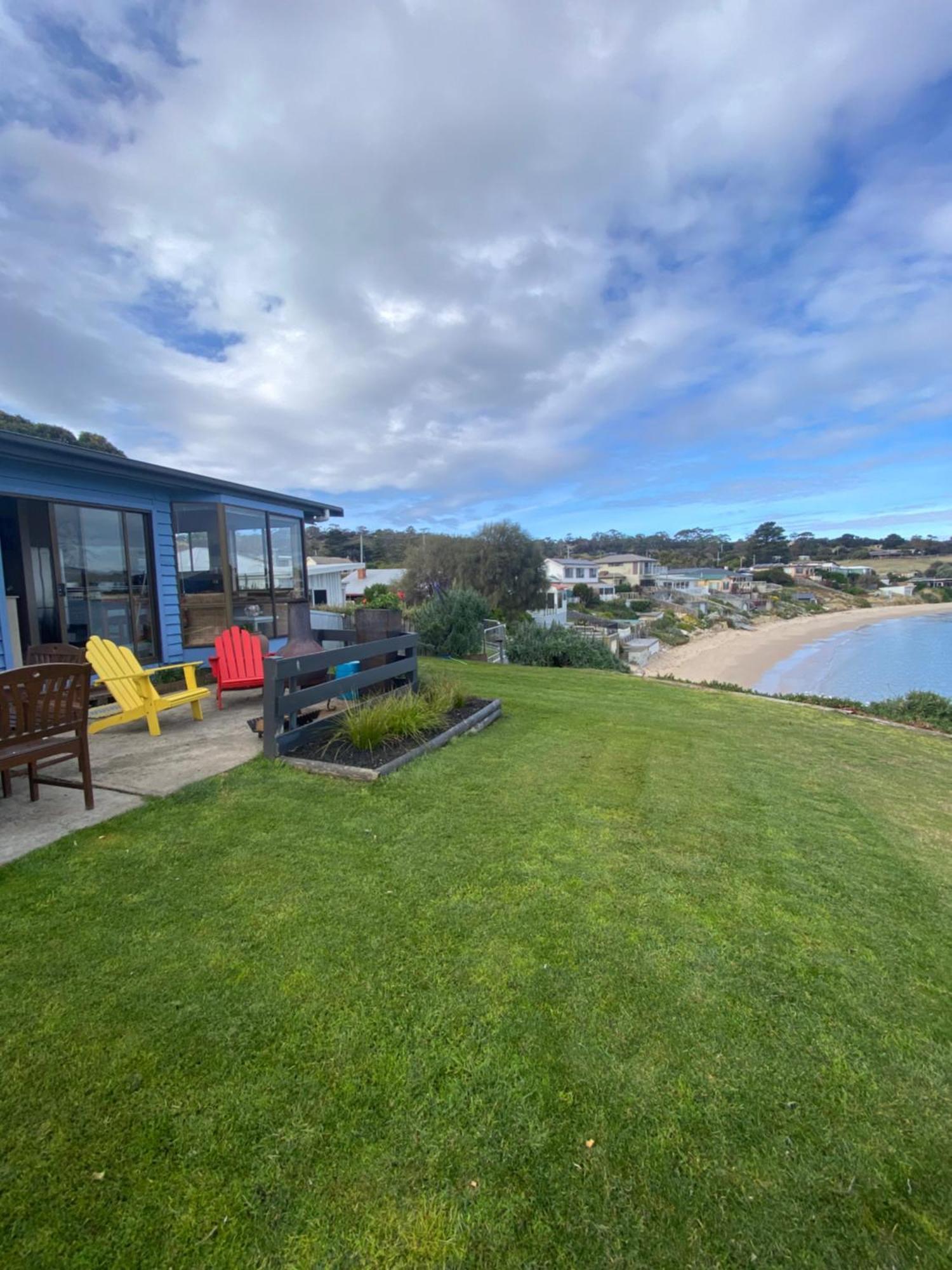 Beach Buoy Opossum Bay South Arm Экстерьер фото