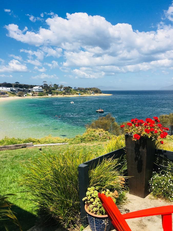 Beach Buoy Opossum Bay South Arm Экстерьер фото