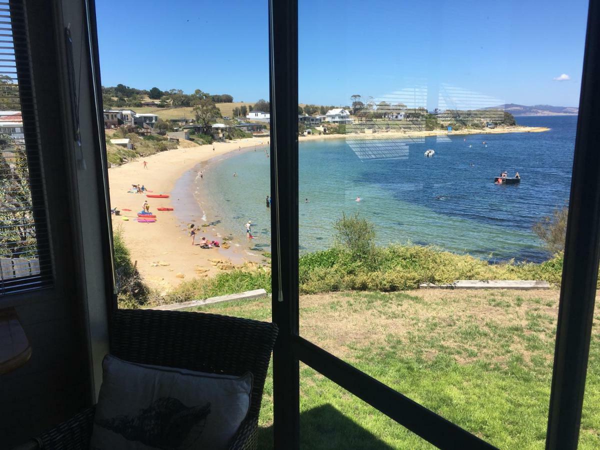 Beach Buoy Opossum Bay South Arm Экстерьер фото